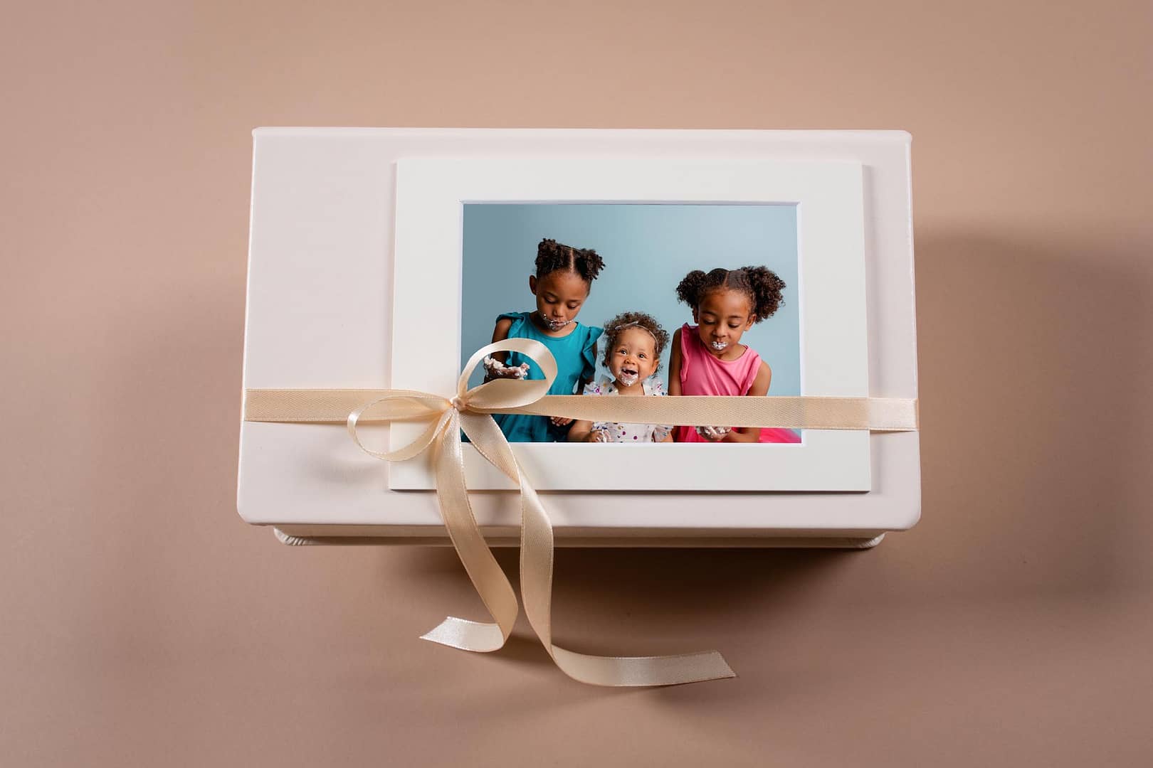 Product Image of a Folio Box created by San Diego Pregnancy Photographer